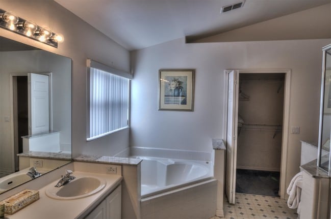 Building Photo - 4718 Prairie Point Blvd