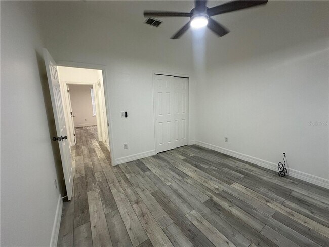 Building Photo - 1907 Cedar Arch Ln