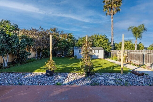 Building Photo - Charming Talmadge 2BR + Bonus Room