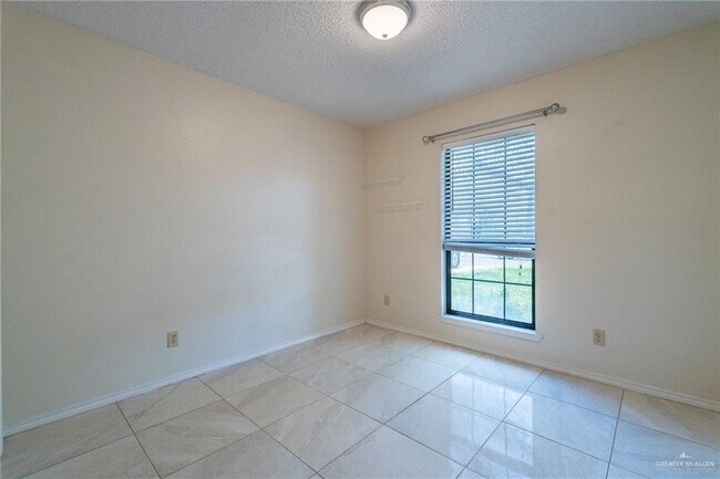 Building Photo - 45 N 22nd St