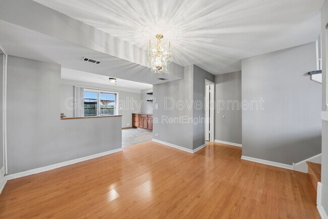Building Photo - 9517 Terrace Pl