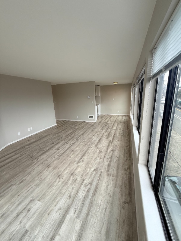 Building Photo - 2117 Dexter Ave N