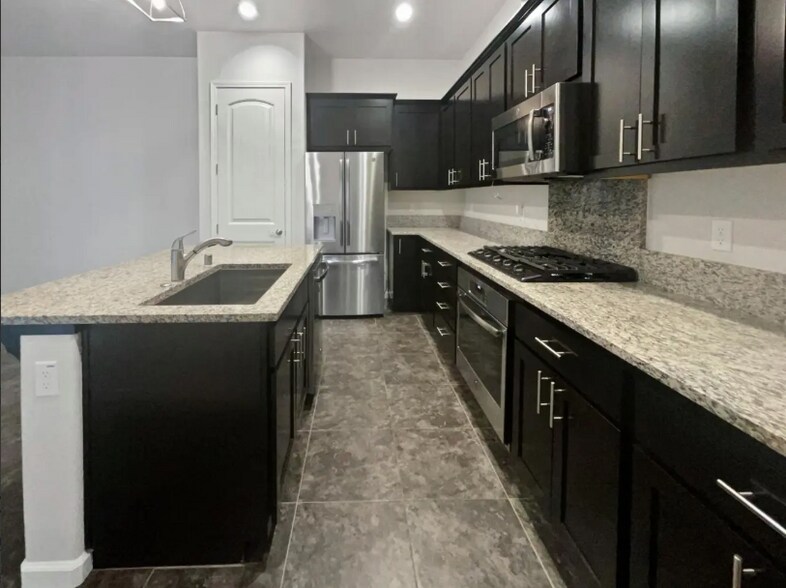 Building Photo - 4418 Natomas Central Dr