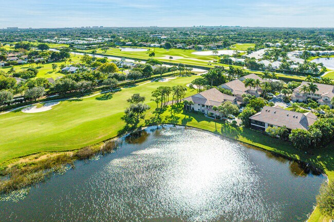 Building Photo - 16939 Isle of Palms Dr