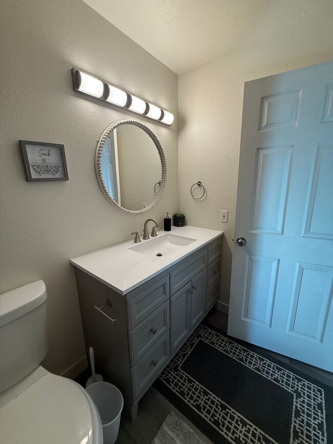 Building Photo - 2803 Wilson St