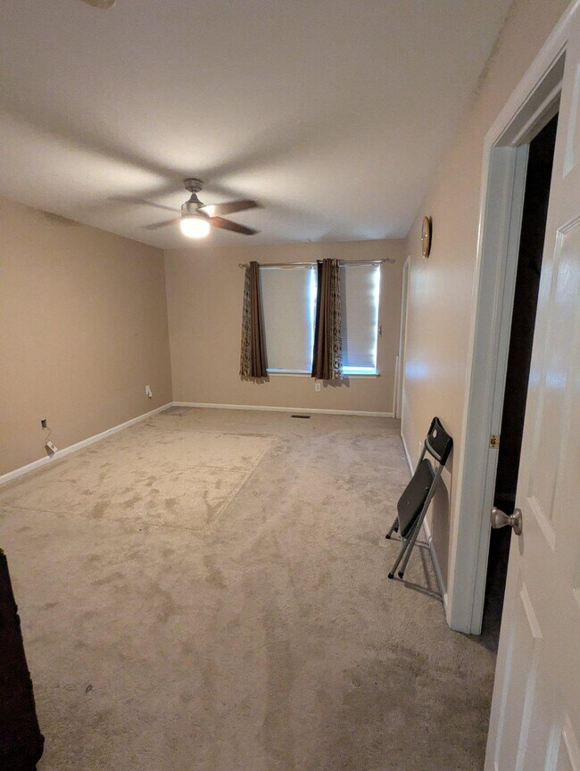 Building Photo - 4 Tether Cir