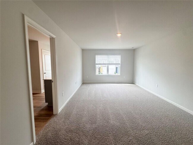Building Photo - 22 Berryville Dr