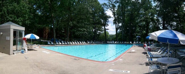 Swimming Pool - 3326 Woodburn Village Dr