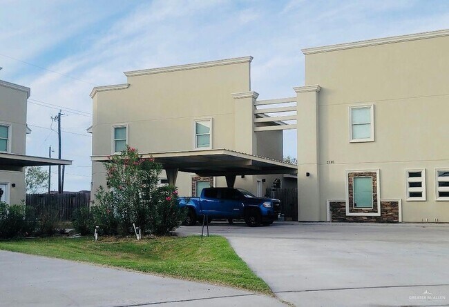 Building Photo - 2101 Taxco Ct