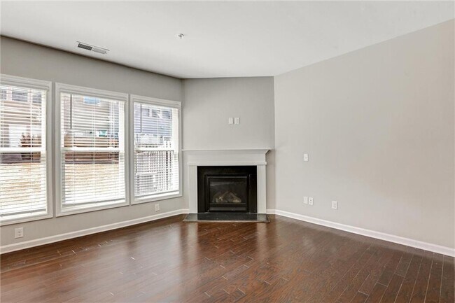 Building Photo - 1237 Foxcroft Ln