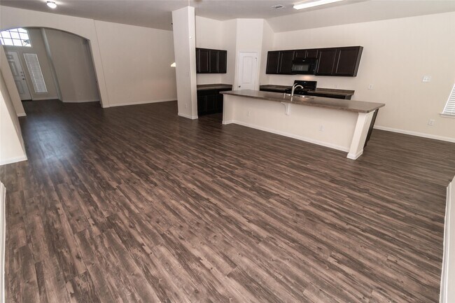 Building Photo - 29607 Clover Shore Dr
