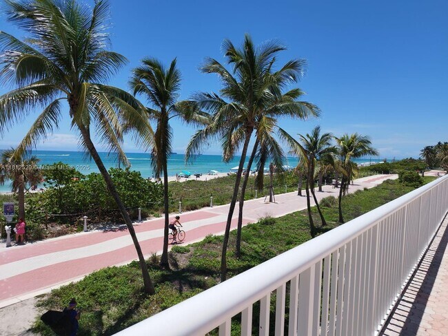 Building Photo - 5401 Collins Ave