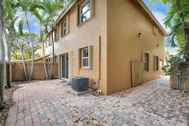 Building Photo - 8853 SW 108th Pl