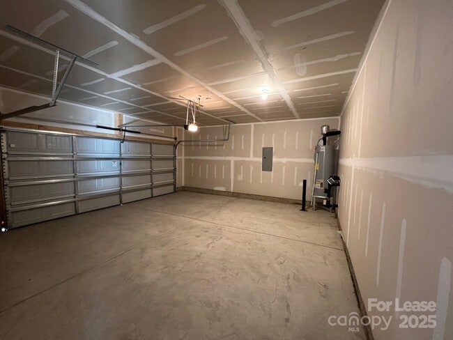Building Photo - 194 Tackle Box Dr
