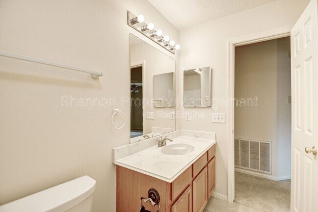 Building Photo - 14222 Heather Falls Way