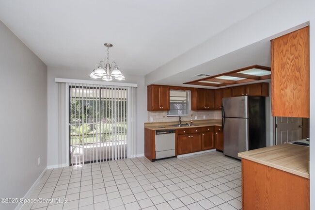 Building Photo - 270 San Marino Rd SW