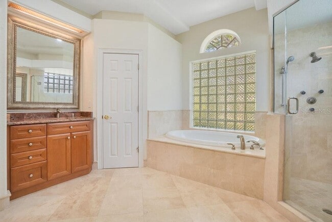 Building Photo - 8527 Summerville Pl