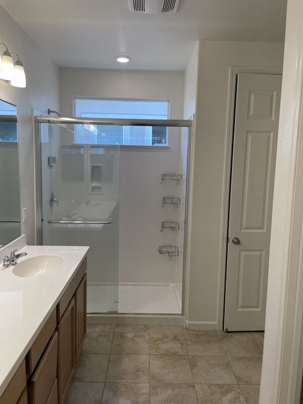 Building Photo - 5820 Kristina Pl