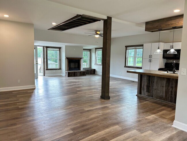 Building Photo - 3269 Fords Mill Rd