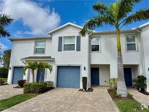 Building Photo - 15257 Wildflower Cir