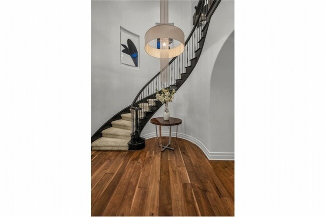 Building Photo - 8001 S Ocean Bluff Dr