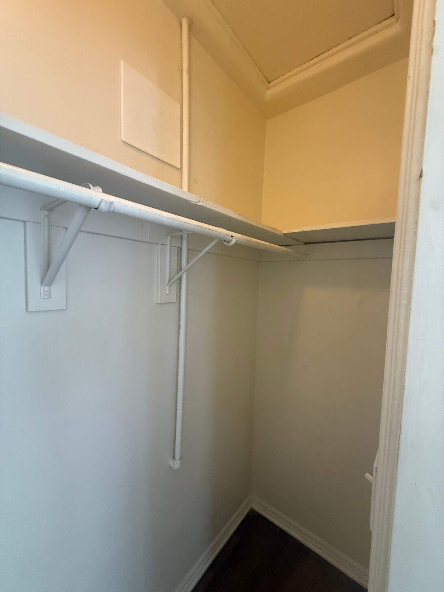 Closet 2 in bedroom - 1332 S Cloverdale Ave