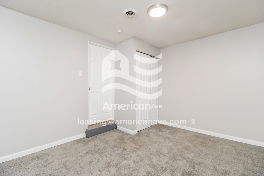 Building Photo - 4507 June Ave