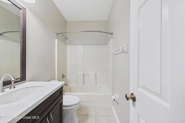 Building Photo - 551 Loxley Ct