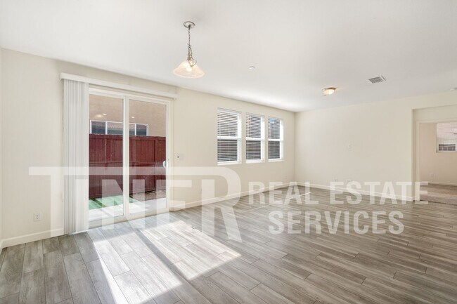 Building Photo - 8409 Stara St