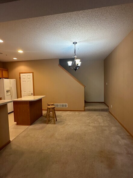 Building Photo - 14644 Sumter Ave