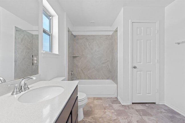 Building Photo - 4720 Pell Rd