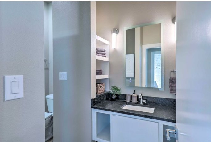 Building Photo - 118-120-120 N LBJ Dr