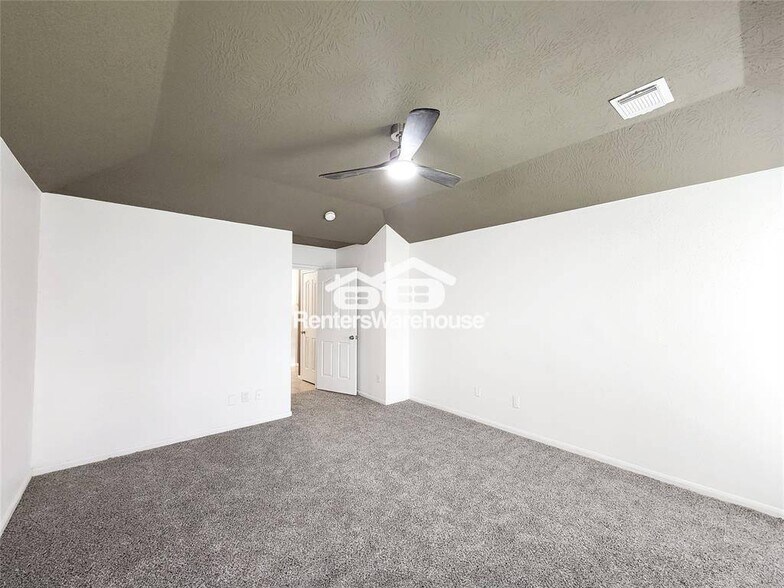 Building Photo - 2810 Autumn Springs Ln