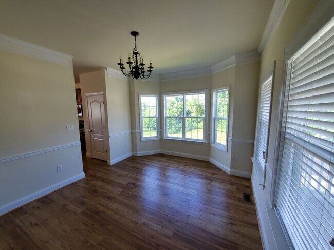 Building Photo - 233 Kanter Dr