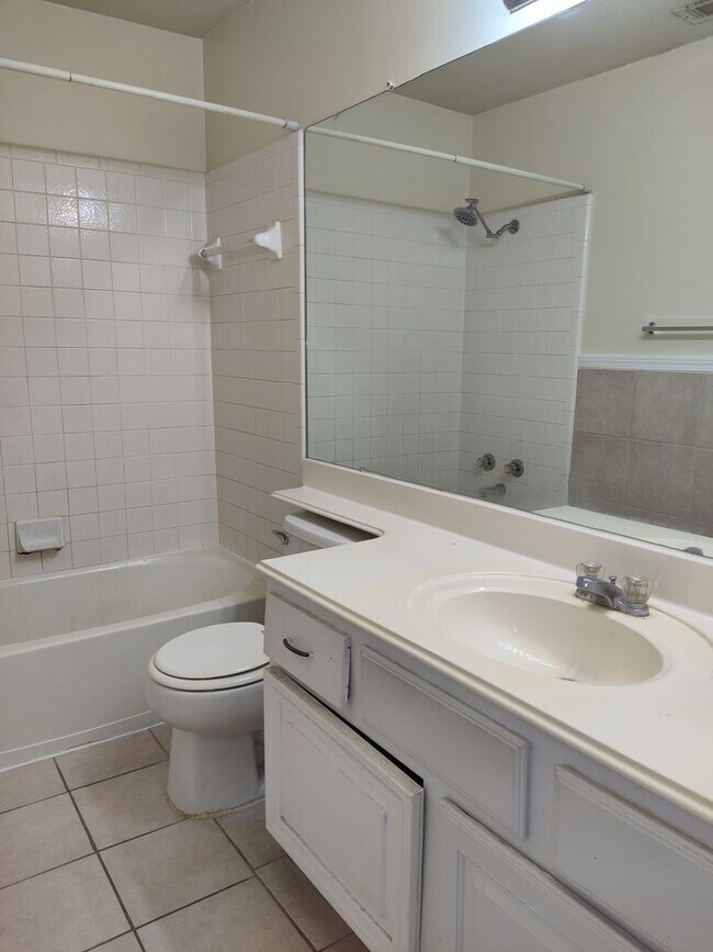 Building Photo - House for lease in Austin.