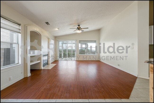 Building Photo - CALL US TODAY AT (505) 808-6467 TO SCHEDUL...