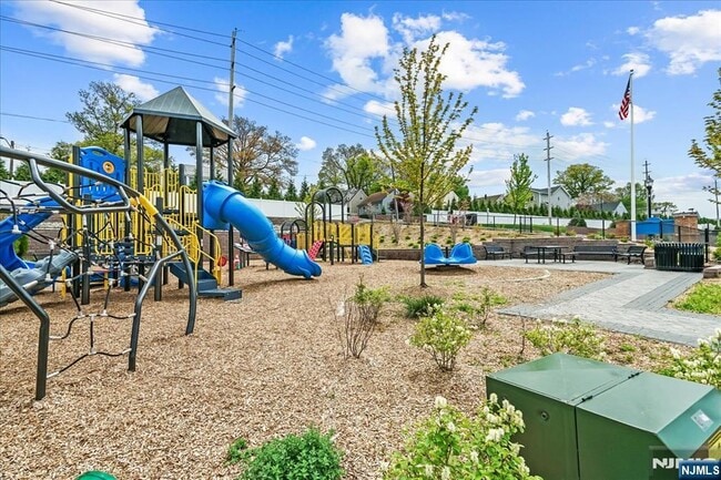 Building Photo - 80 Wesmont Drive