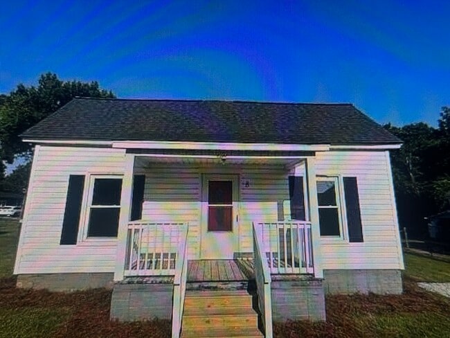 Primary Photo - 8 Hames St
