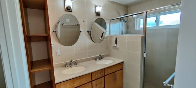 Building Photo - 3471 Harding Ave