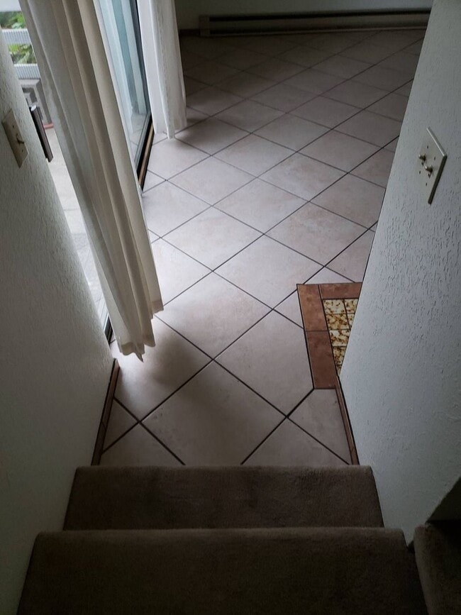 Building Photo - 2005 NE Terre View Dr