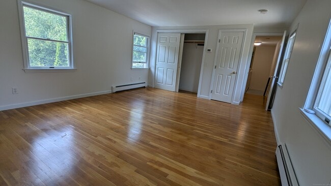 Building Photo - 117 N Taylor Ave