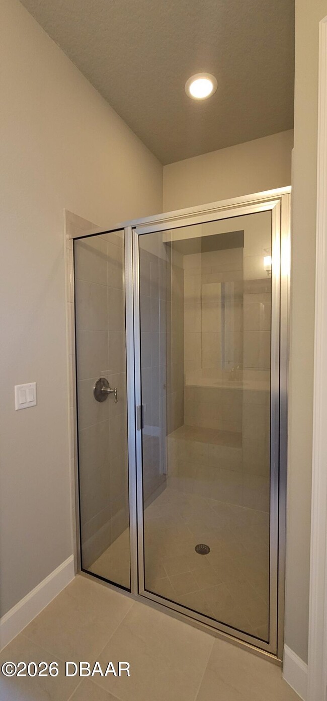 Building Photo - 111 Longridge Ln