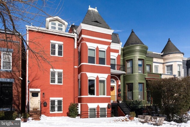 Building Photo - 1328 Maryland Ave NE