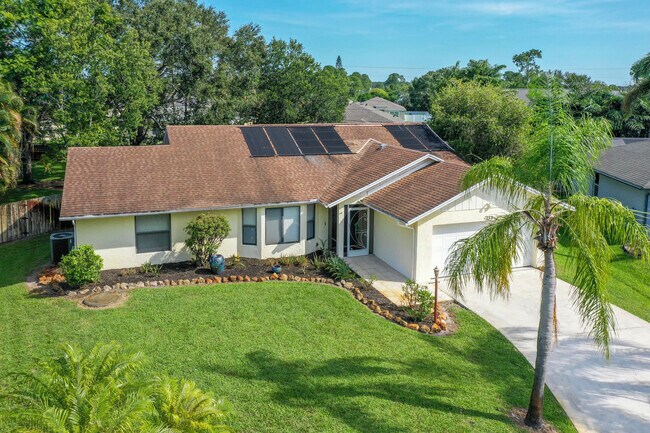 Building Photo - 1273 SW Albenga Ave