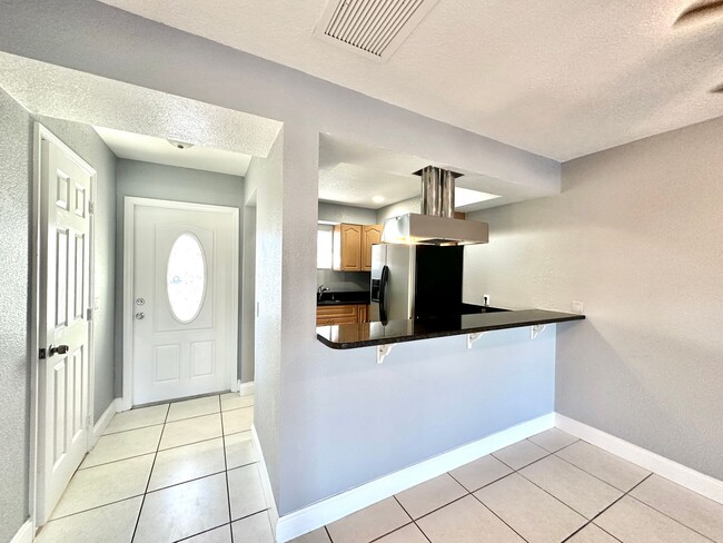 Building Photo - 1350 Mediterranean Dr