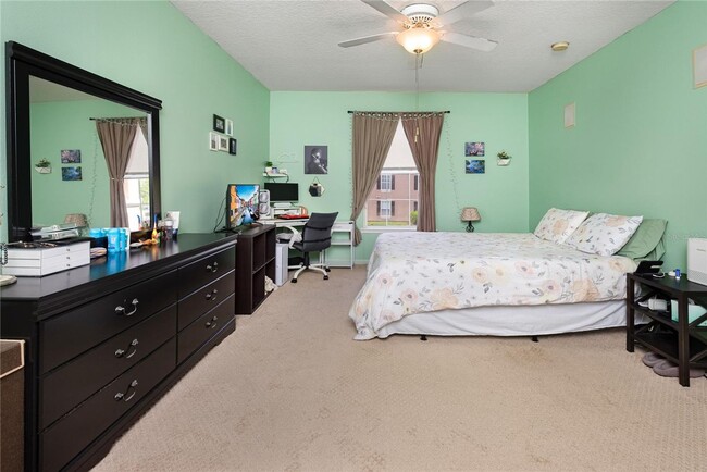 Building Photo - Beautiful 2/2 in Hunter's Creek