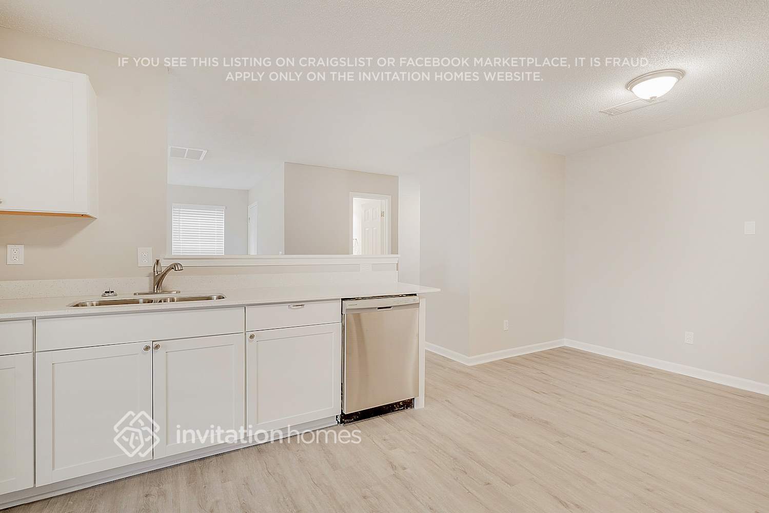 Building Photo - 4005 Shaded Oasis Ln