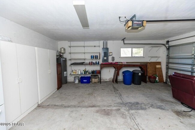 Building Photo - 12 Peruvian Ln
