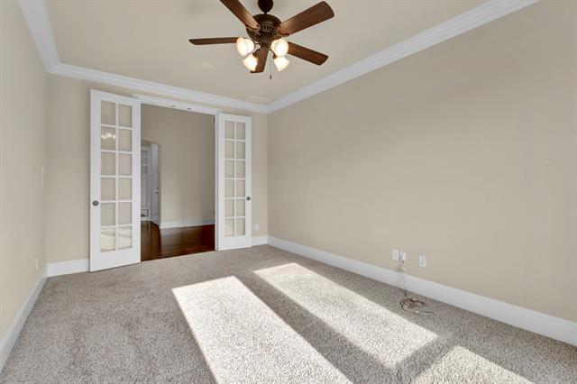 Building Photo - 425 El Camino Dr