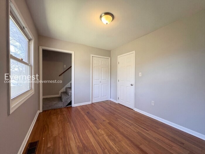 Building Photo - 7730 Emerson Rd